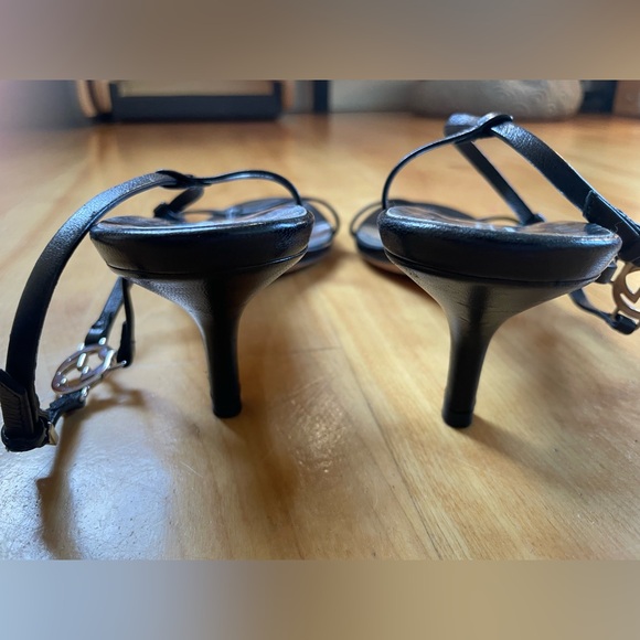 GUCCI Interlocking G Logo Leather T-Strap heel - Picture 7 of 13
